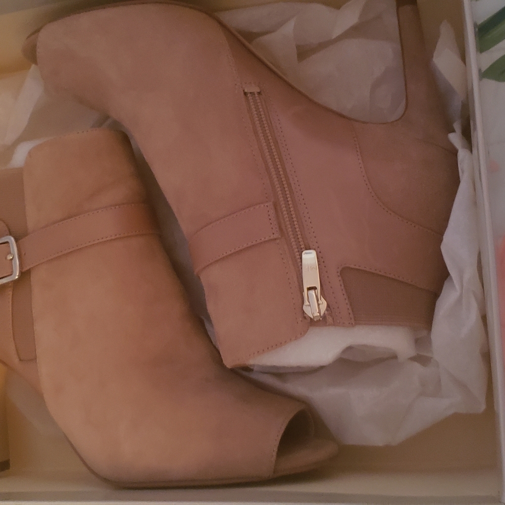 Mark Fisher - Open toe booties - size 8w - Light Natural Suede